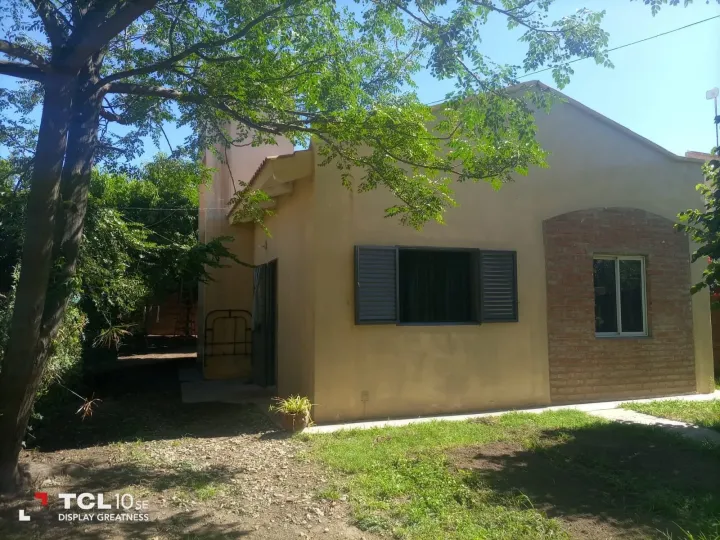 Casa 60 m2 Dos habitaciones VENTA en La Paz, Barrio Evita